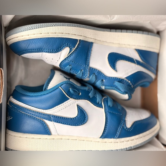 Jordan 1 Low 'Industrial Blue' | kids sz 4Y | GUC - Picture 8 of 8